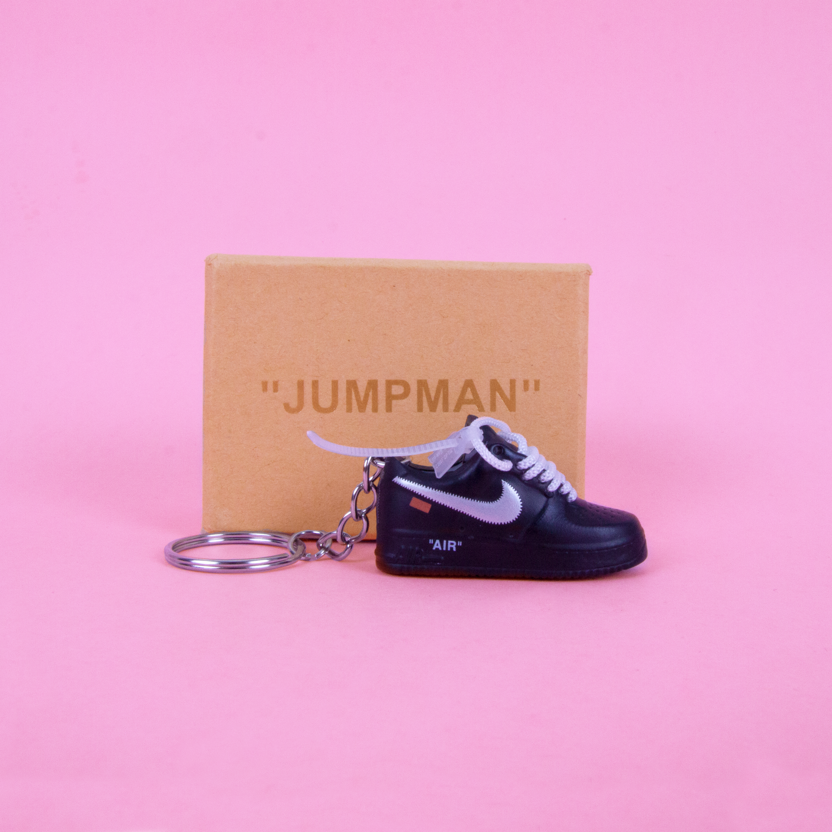 SNEAKR Keychain Nike Air Force 1 Low Off-White Brooklyn